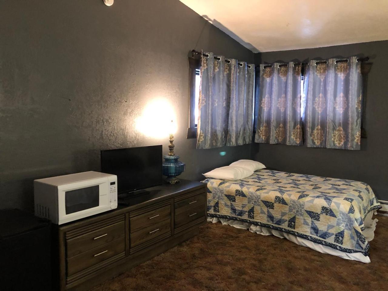 توك The Golden Bear Motel المظهر الخارجي الصورة